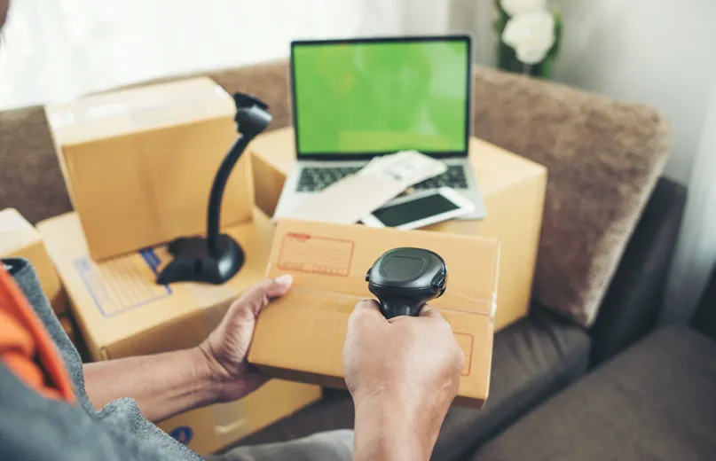 Papír vagy műanyag logózott ragasztószalag